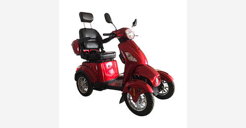 Four wheel mobility scooter for elderly riders